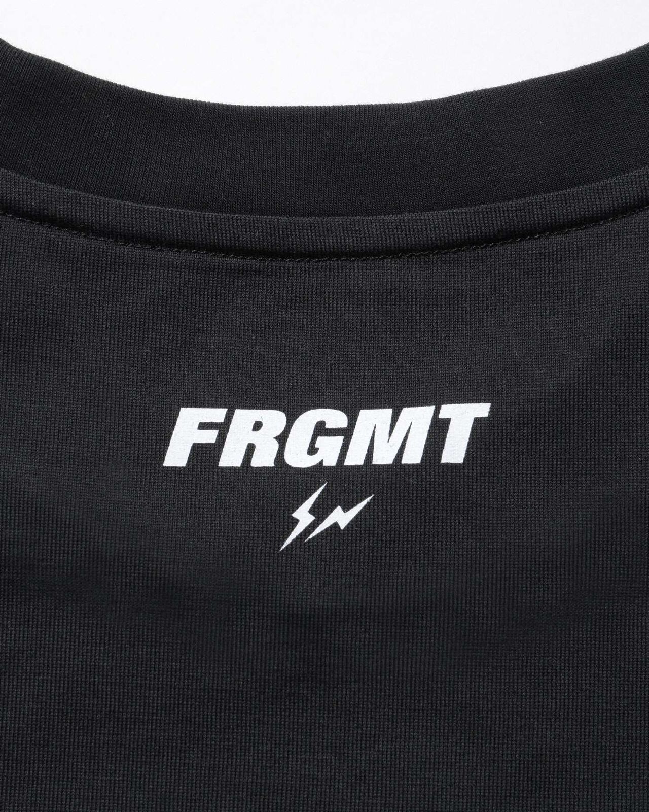FRAGMENT: CAMOUFLAGE EMBLEM TEE,BLACK, large image number 3