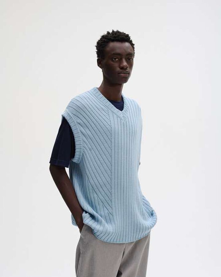 KNIT VEST,LIGHT BLUE, medium image number 4