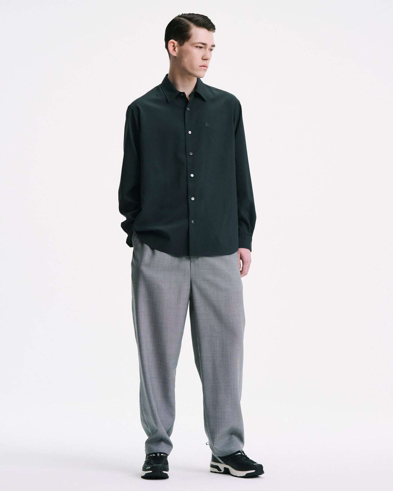 HIGH-TWIST POPLIN RELAX-FIT SHIRT,BLACK, large image number 5