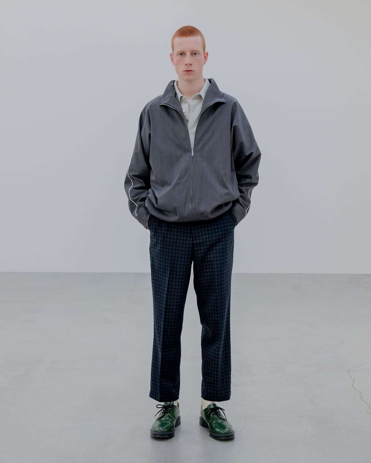 STRETCH WOOL SIDE POCKET TAPERED PANTS,GREEN, large image number 9