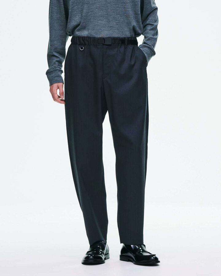 WOOL GABARDINE SLIM-FIT ACTIVE SLACKS,CHARCOAL GRAY, medium image number 5