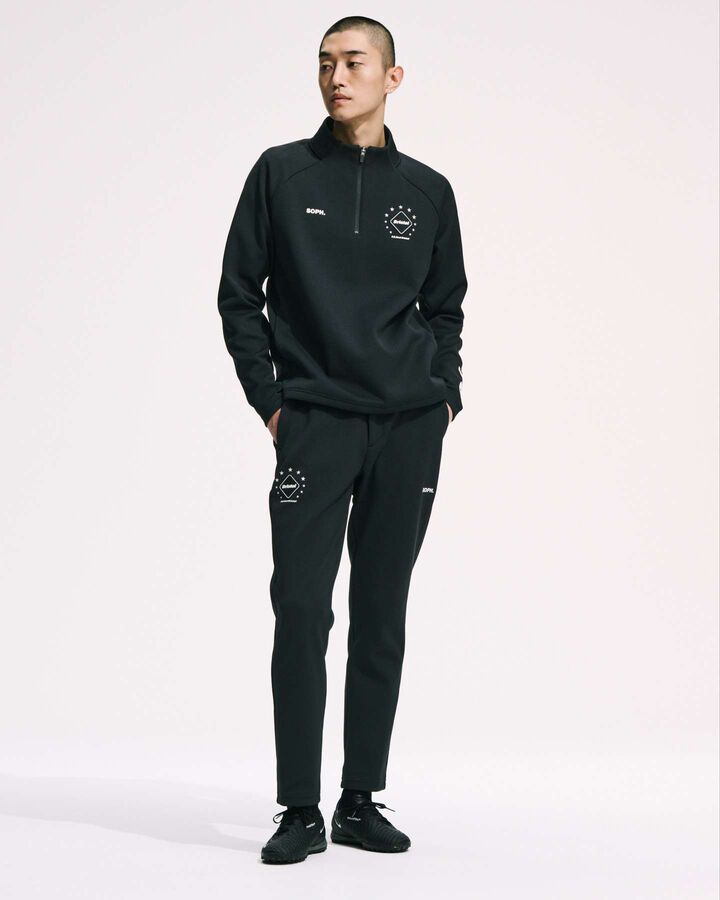 QUARTER KNIT ESSENTIAL HALF-ZIP TOP,BLACK, medium image number 5
