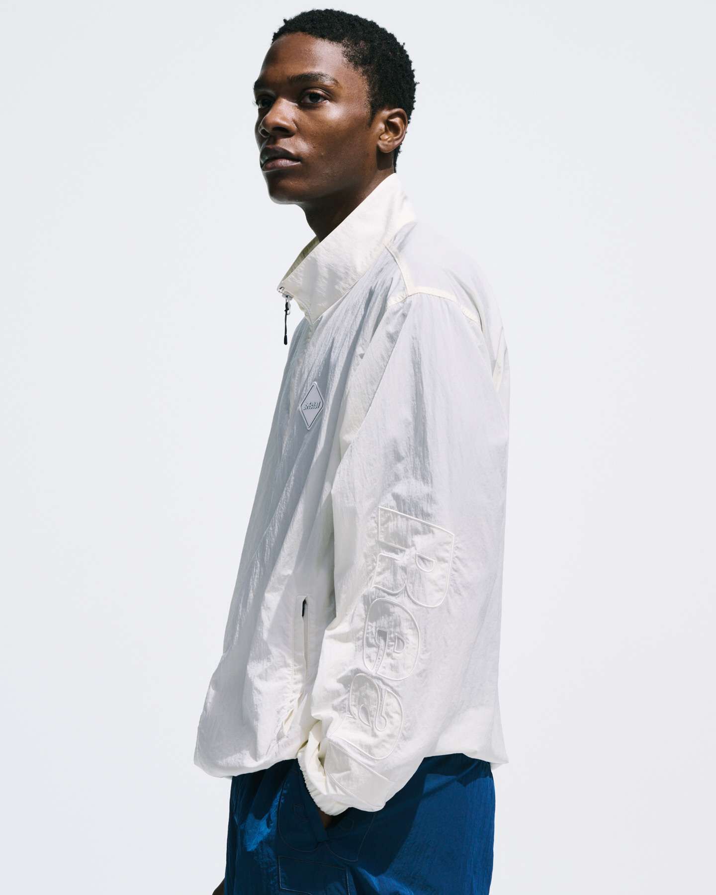 BIG LOGO NYLON STAND COLLAR BLOUSON