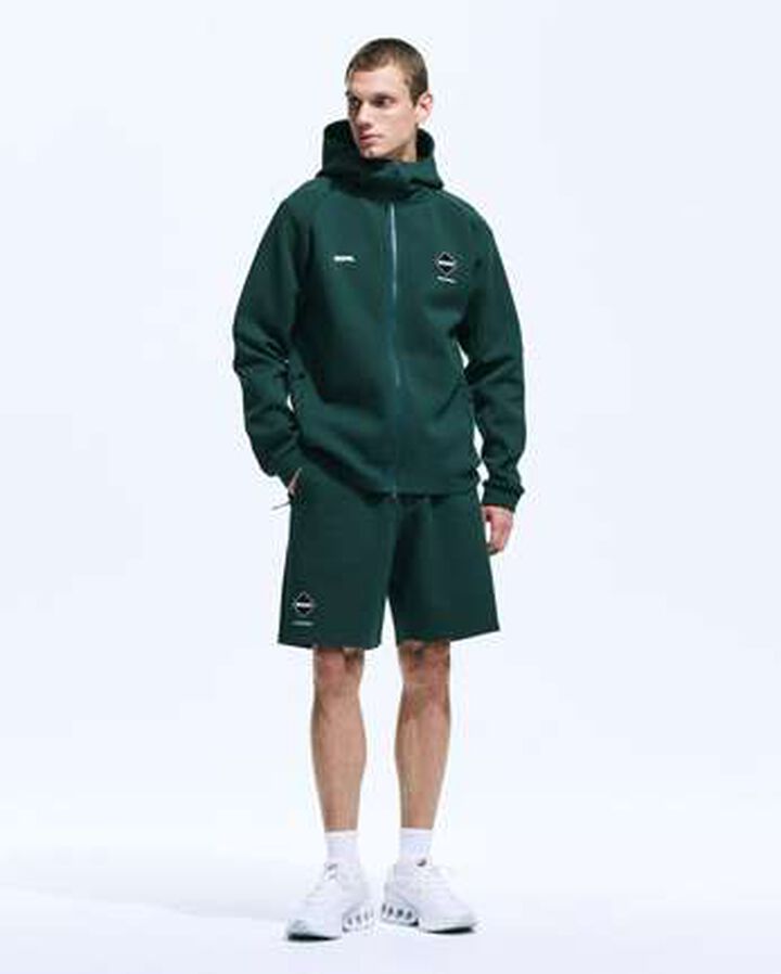 VENTILATION TRAINING HOODIE,BLACK, medium image number 8