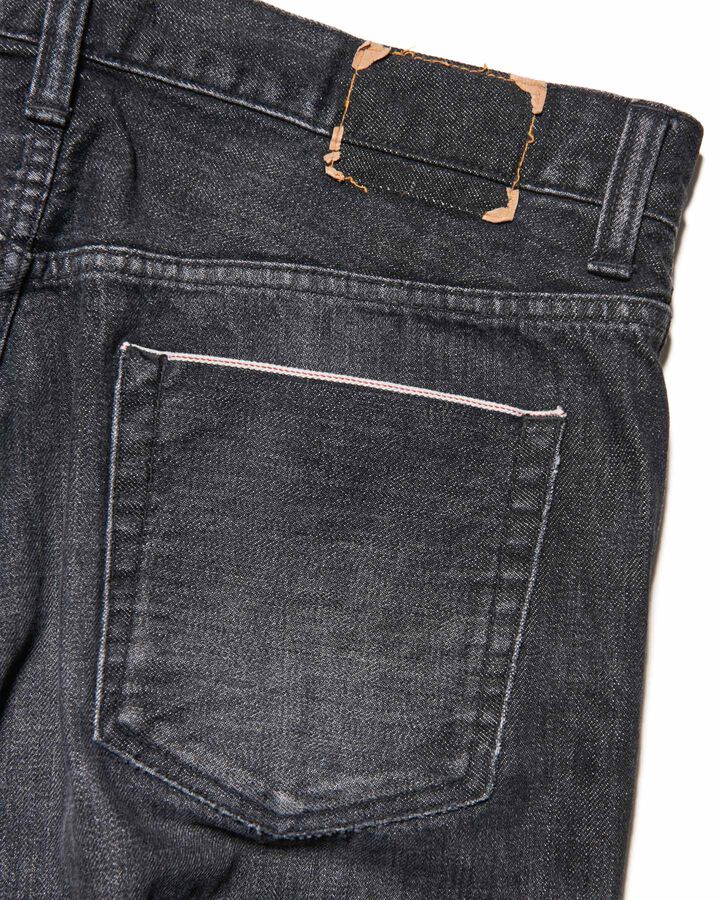 DAMAGED DENIM TAPERED-FIT JEANS,BLACK, medium image number 4