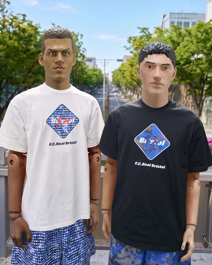 FRAGMENT: CAMOUFLAGE EMBLEM TEE,BLACK, medium image number 4