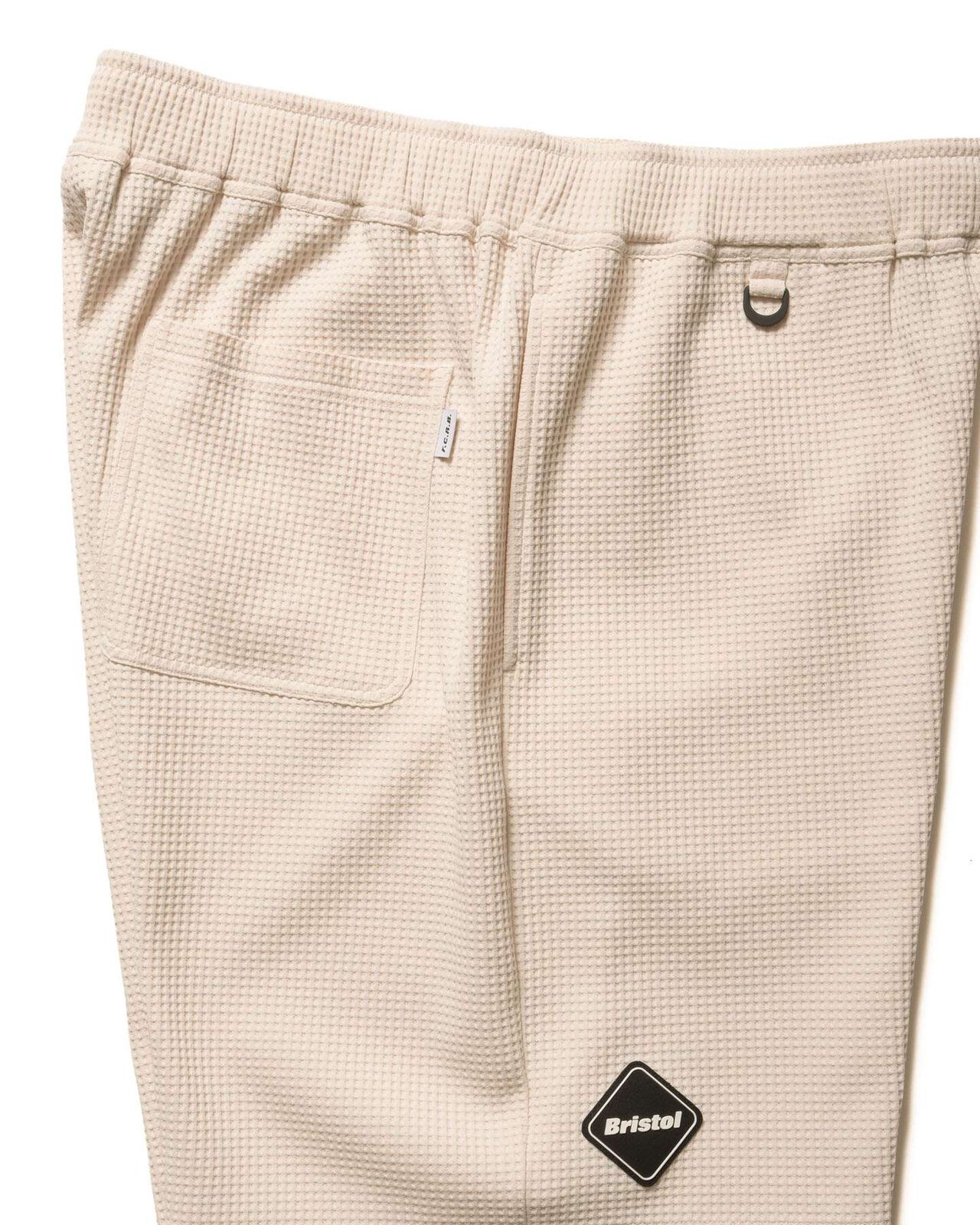 TECH WAFFLE LOUNGE SHORTS,OFF WHITE, large image number 2