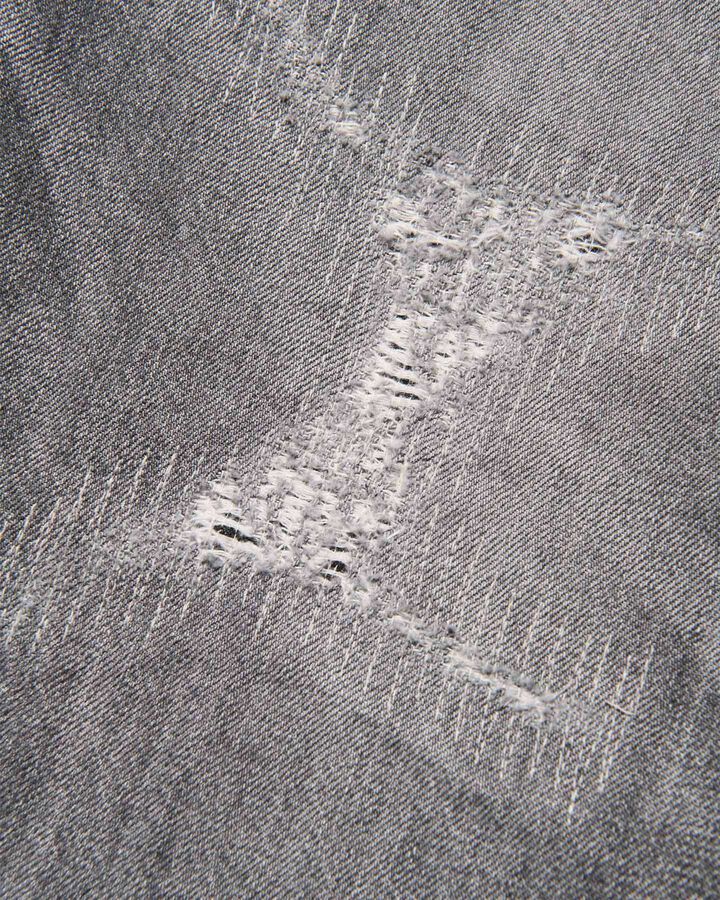 DAMAGED REGULAR-FIT JEANS,BLACK, medium image number 4