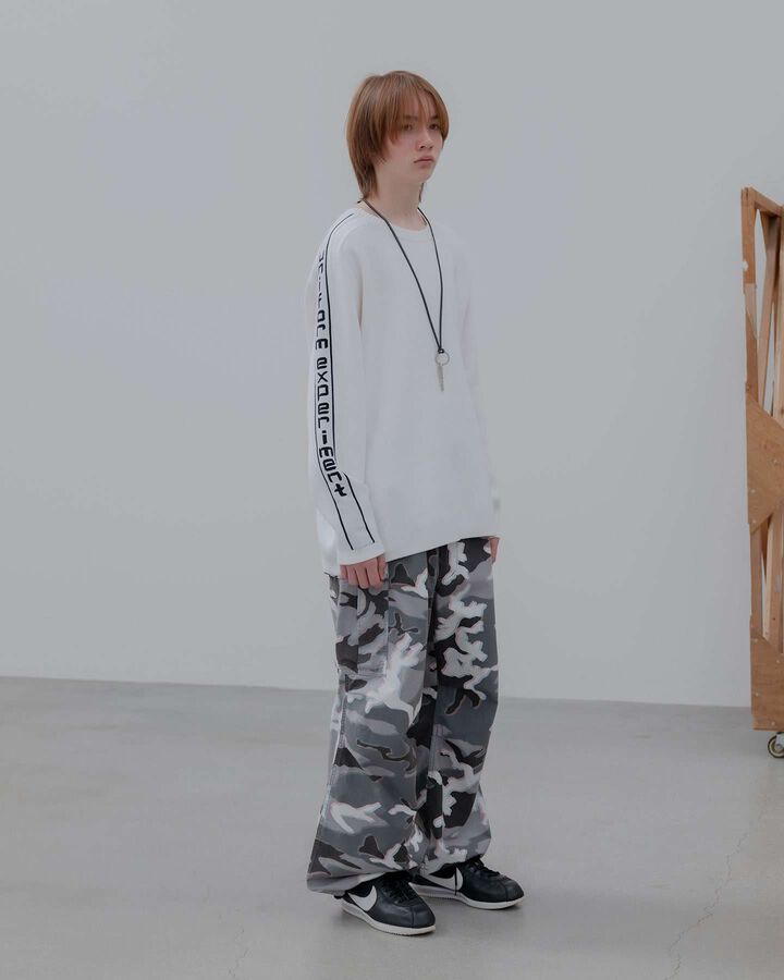 LINED LOGO SWEATER,BLACK, medium image number 8