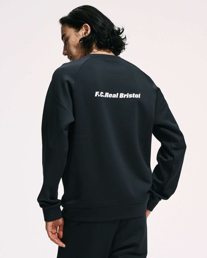 STRETCH FLEECE CREWNECK TOP,BLACK, medium image number 4