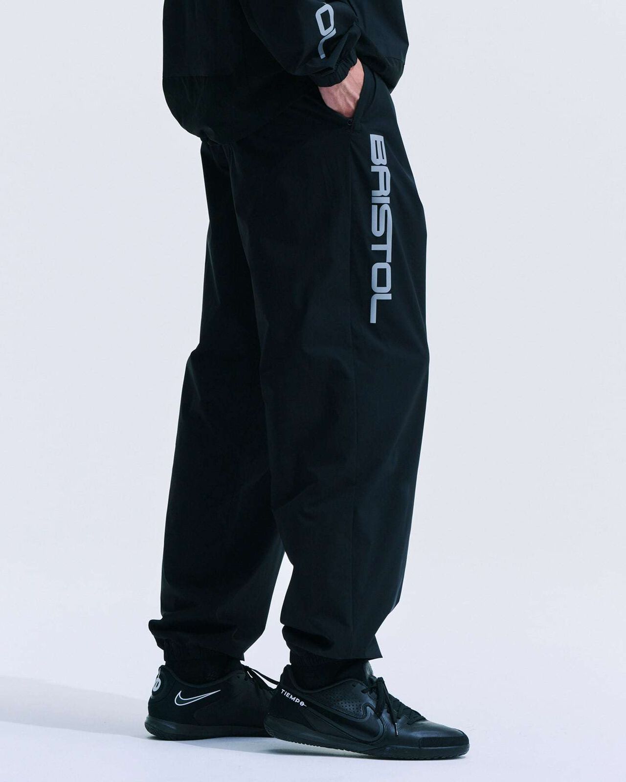 STRETCH LIGHT WEIGHT PACKABLE PANTS,BLACK, large image number 5