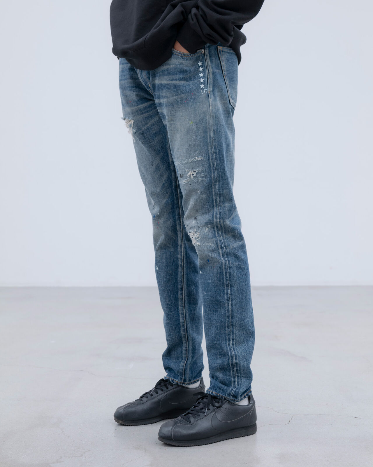 DAMAGED DENIM TAPERED-FIT JEANS,INDIGO, large image number 8