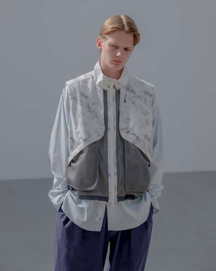 MARBLE TECH VEST,WHITE, medium image number 7