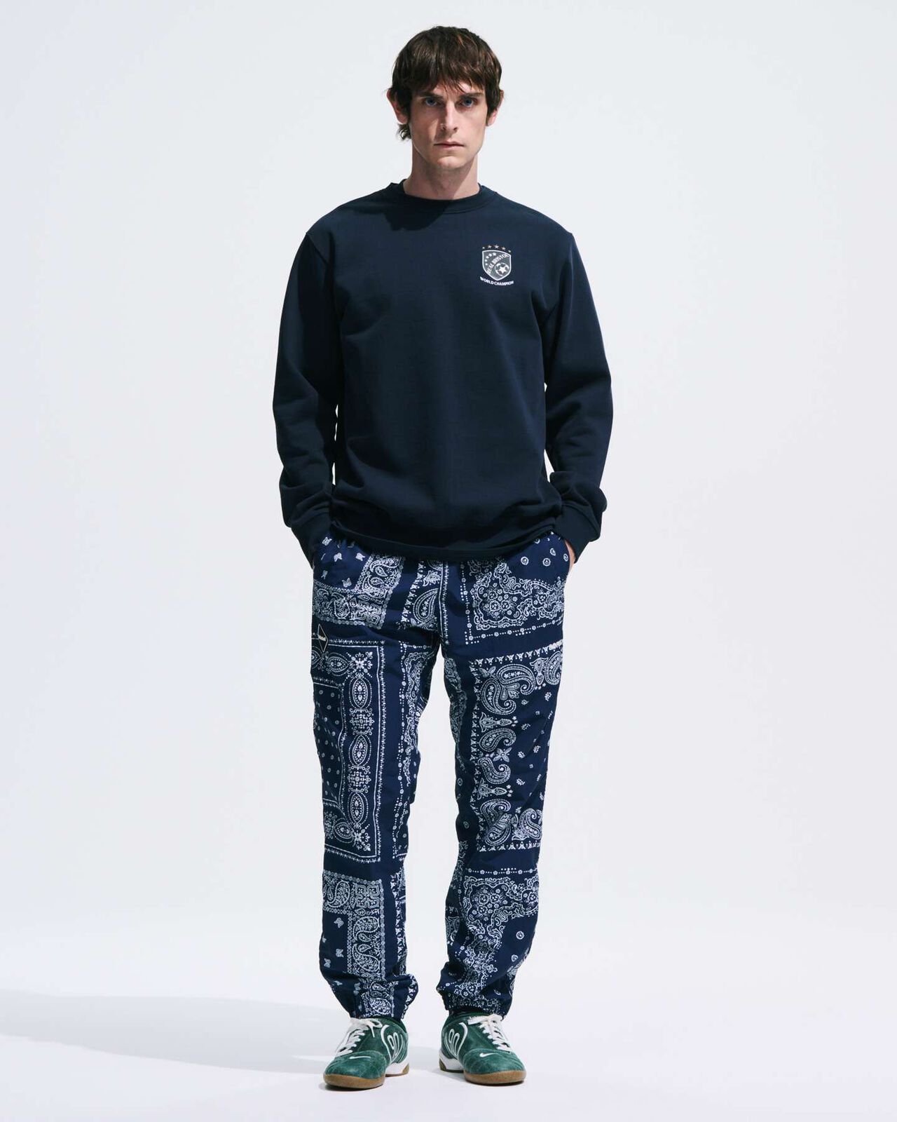 CHAMPIONS TEAM CREWNECK SWEAT,NAVY, large image number 7