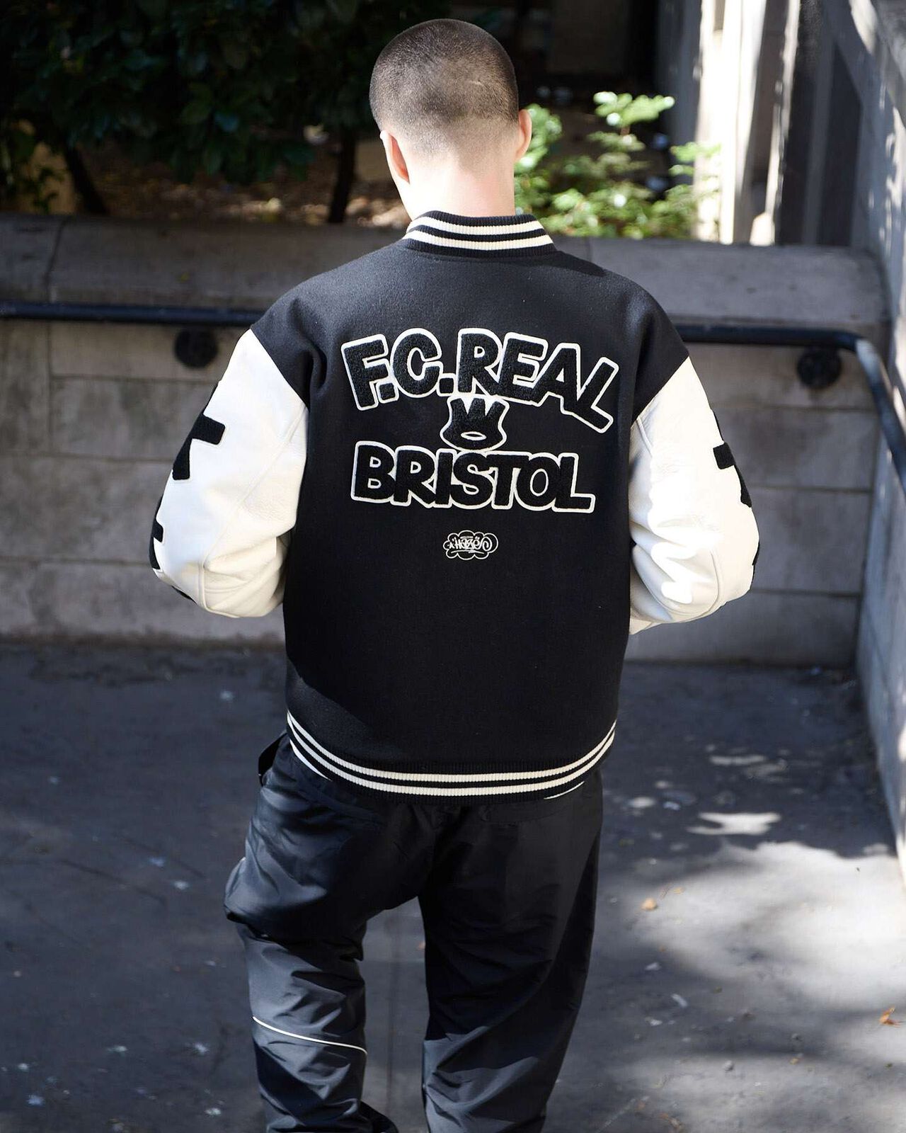ERIC HAZE: VARSITY JACKET,BLACK, large image number 9