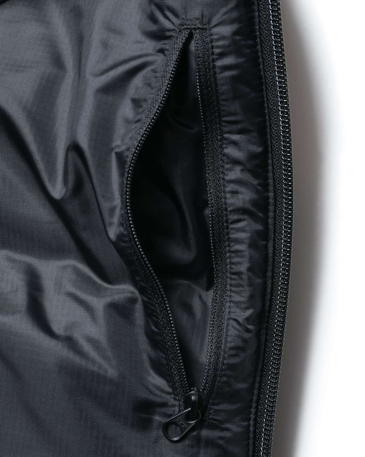 FIELD DOWN VEST,BLACK, large image number 4