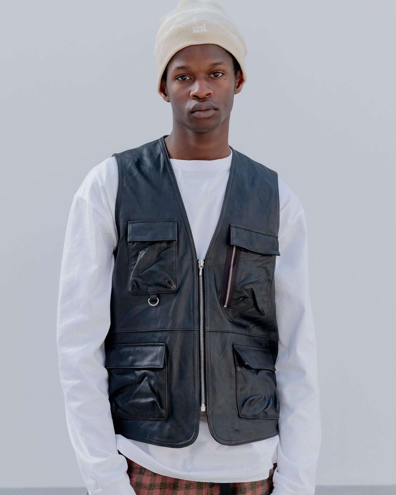 LEATHER 4POCKET VEST,BLACK, large image number 3