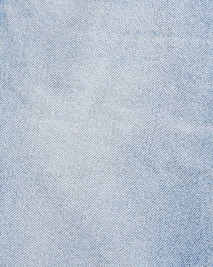 WASHED DENIM BOLD-FIT JEANS,LIGHT INDIGO, medium image number 4