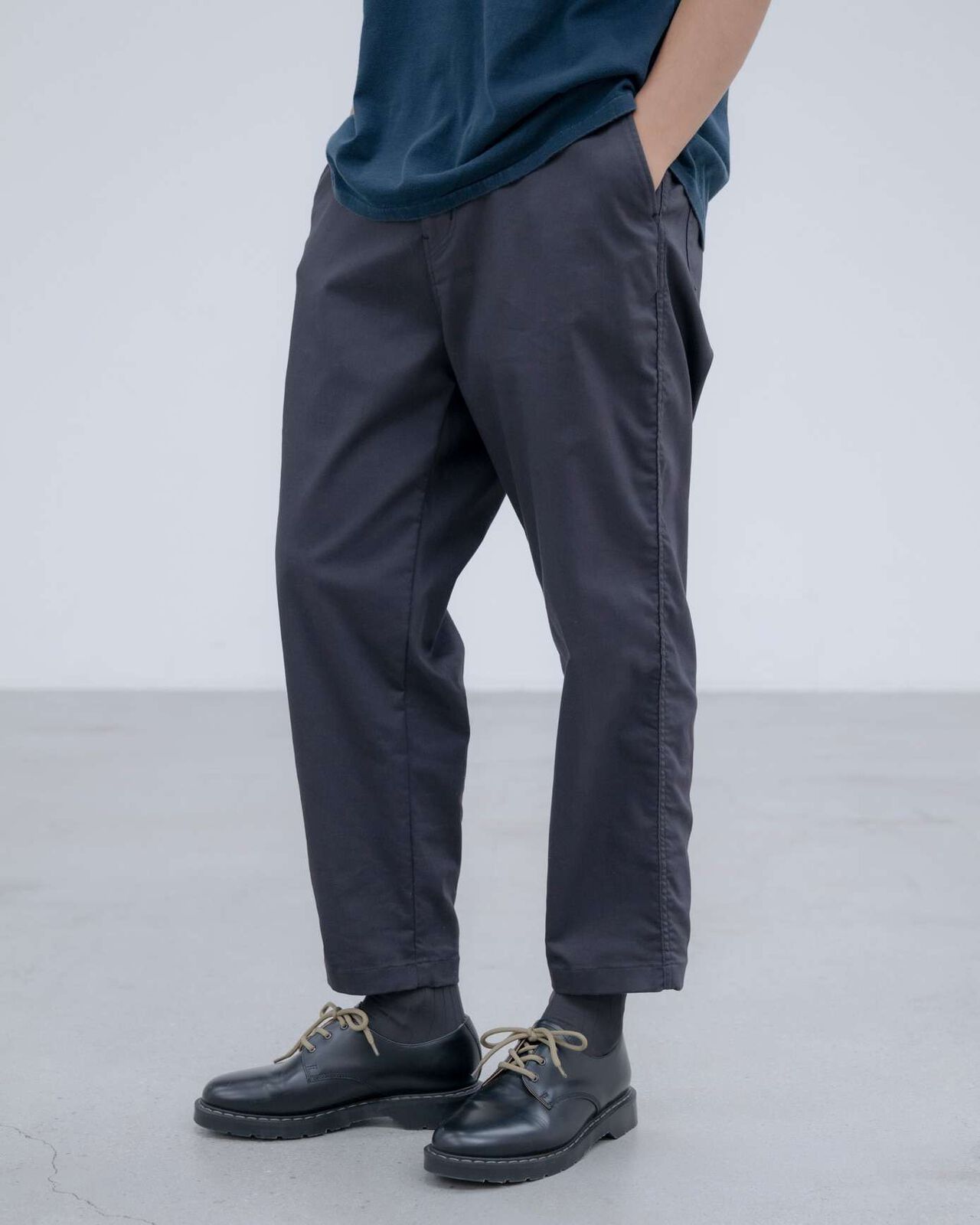 STRETCH TWILL SLIM CROPPED PANTS,BLACK, large image number 4