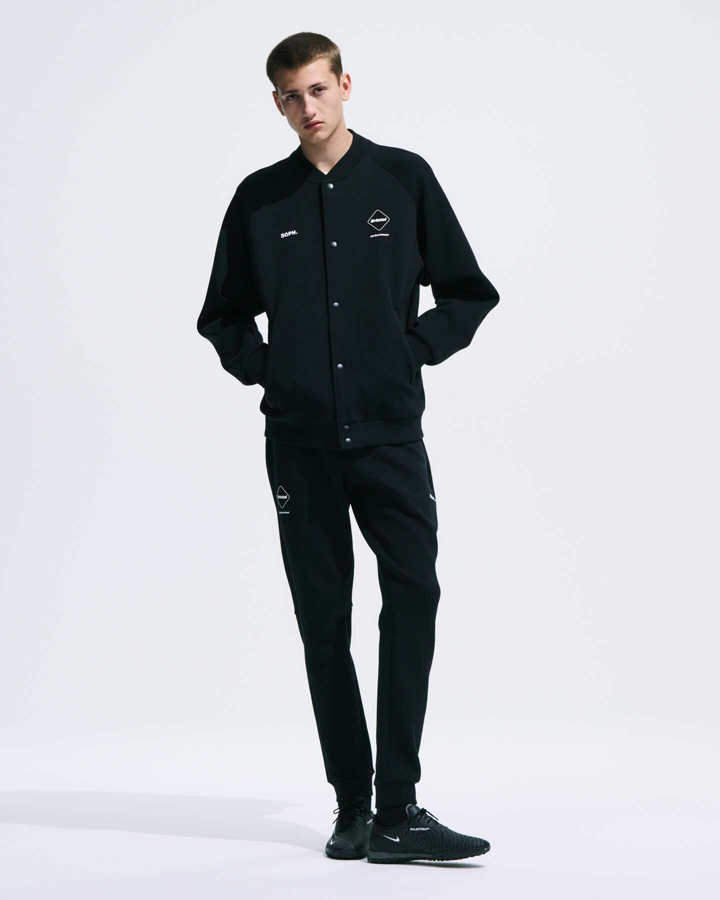 fcrb TECH SWEAT VARSITY BLOUSON M 黒 新品 TECH SWEAT VARSITY BLOUSON