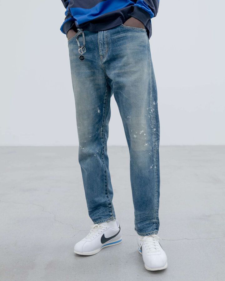 DAMAGED TAPERED-FIT JEANS,BLACK, medium image number 7