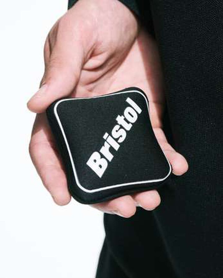 COIN CASE,BLACK, medium image number 4